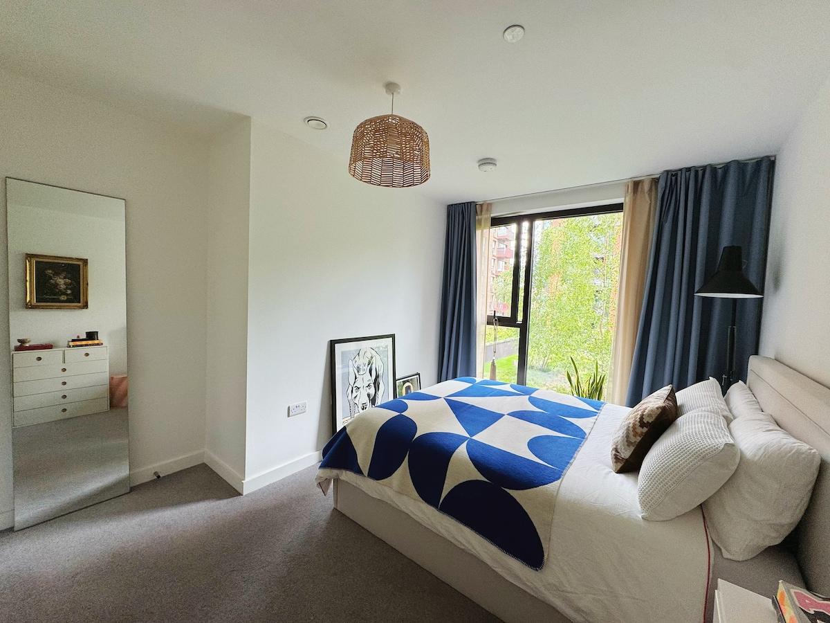 Stunning room in central London - Garden view6